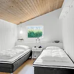 Ferienhaus Awesome In With Wifi *